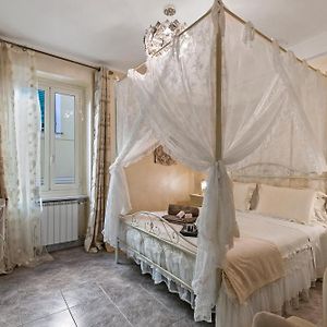 Camera con letto king size