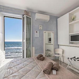 Camera con letto king size